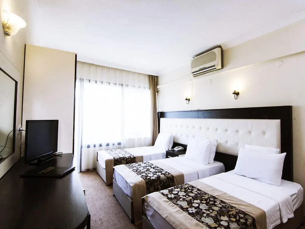 Grand Hotel Kurdoglu Kusadasi